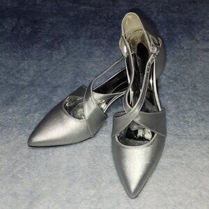 Women's Easy Street Alive 5 Silver Satin Elegance Heels Size 9.5 NWOB. $45.49.